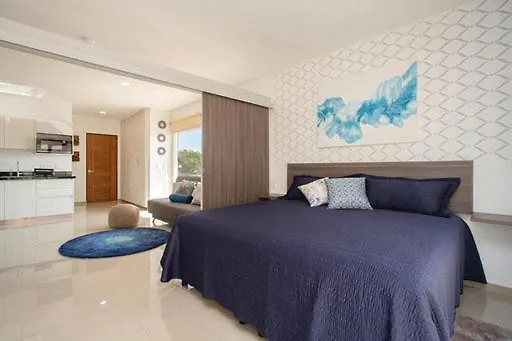 Aparthotel Riviera Suites